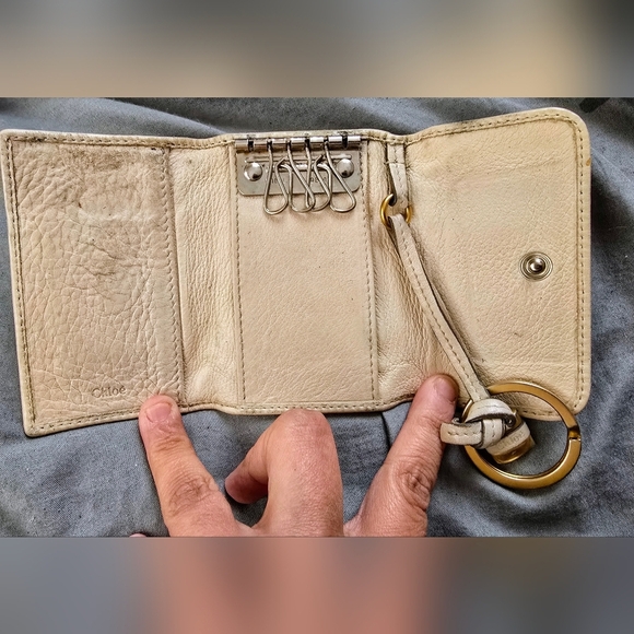 Chloé Cream Leather Key Wallet - Picture 3 of 7